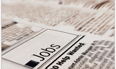U.S. Jobless Claims Fall Sharply