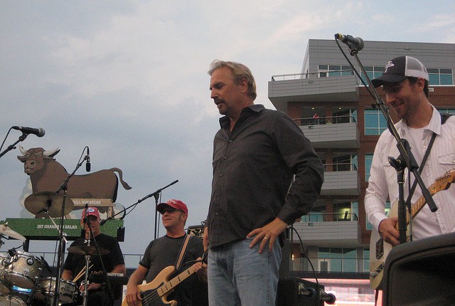 Kevin Costner Saves the Gulf Coast
